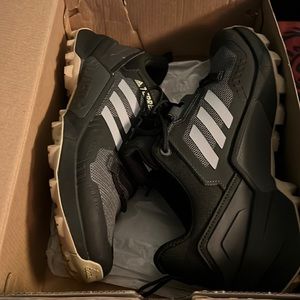 8.5 Women Adidas Terrex Swift R3 GTX